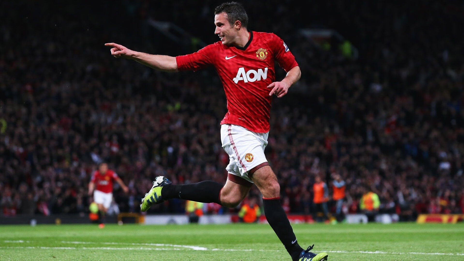 战术革命与个人英雄主义,莱比锡红牛如何强行终结那不勒斯,凯恩如何成为关键先生