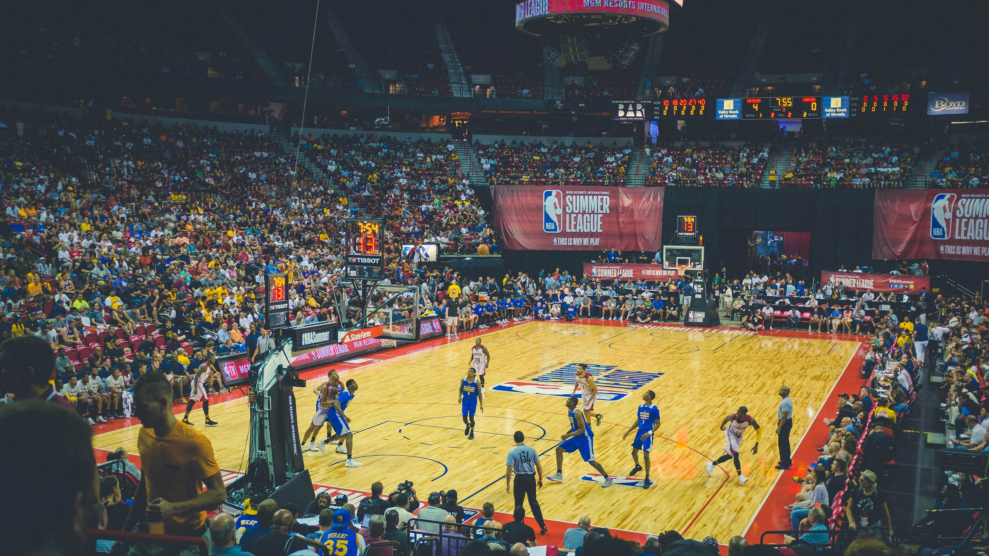 奥斯梅恩一锤定音,挪威踏平加拿大—年度焦点之战见证新王崛起