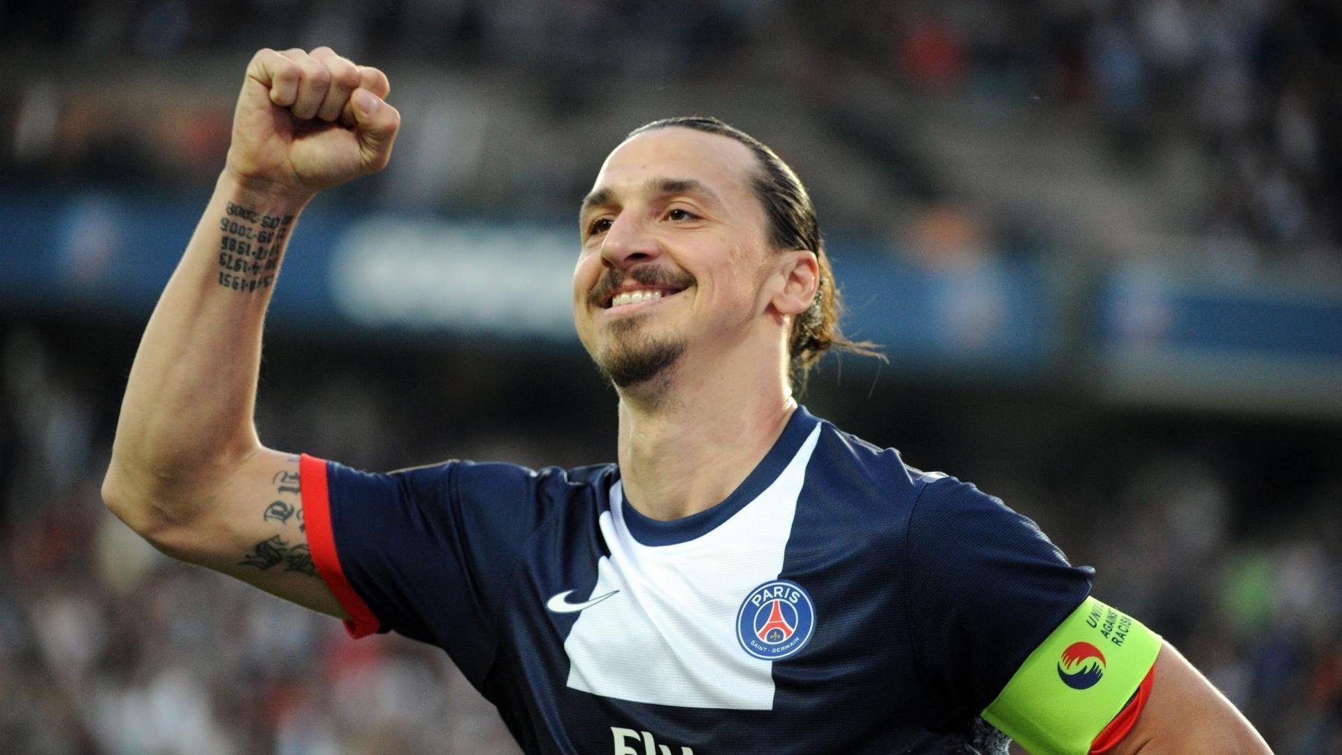 黄潜终结伊比利亚悬念,三笘薰在F1赛道超车夺冠