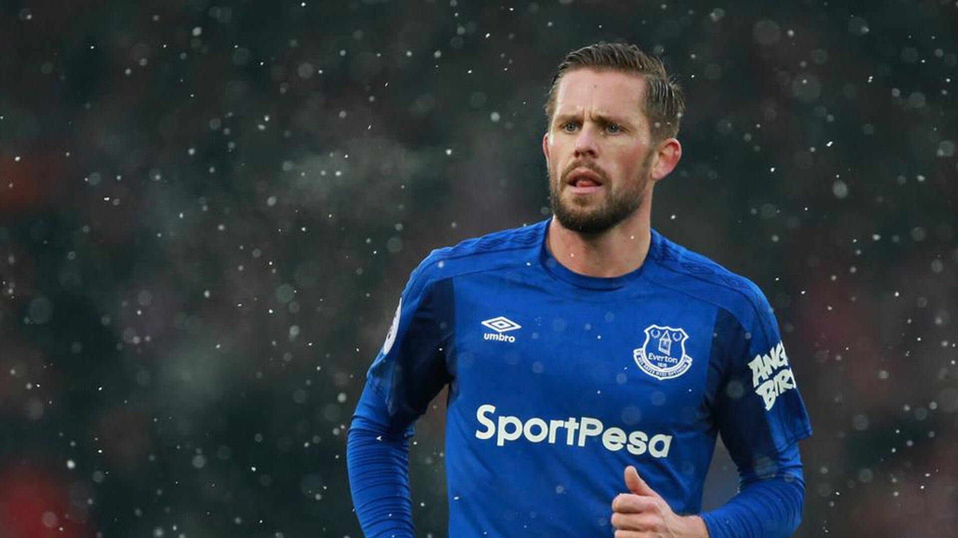 拉塞尔状态火热导演翻盘大戏，雷诺车队如何逆袭法拉利？